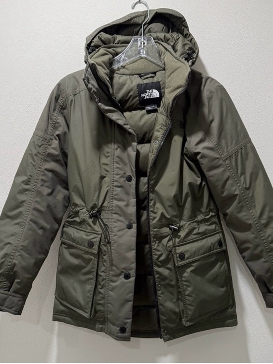 The North Face Jackets & Blazers - The North Face Reign Parka
